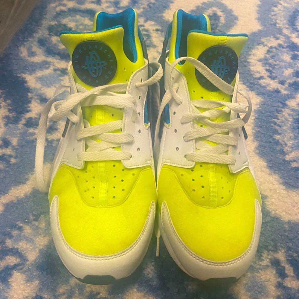 Nike air Hurache size 11.5 men.